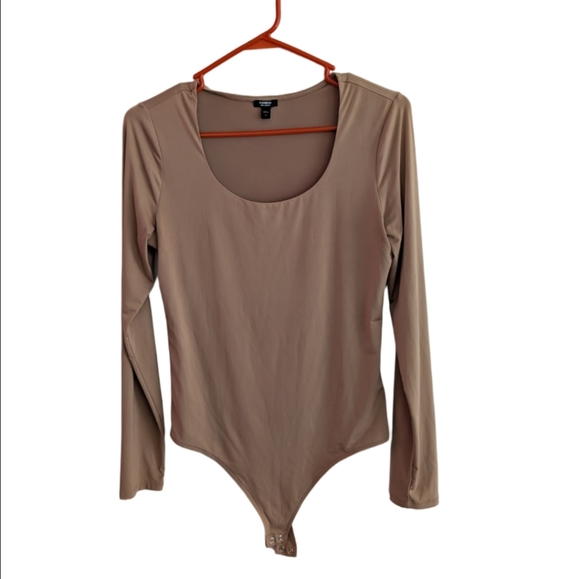 Women's Express Beige Long Sleeve Body Contour Bodysuit Size M - Picture 2 of 4